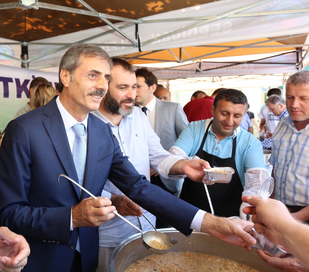 Serdivan’da Ağızlar Aşure İle Tatlandı