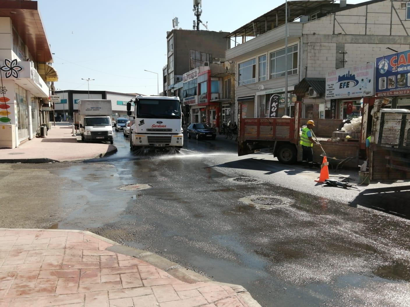 Serdivan’daki Çalışmalara Esnaf Da Destek Oluyor