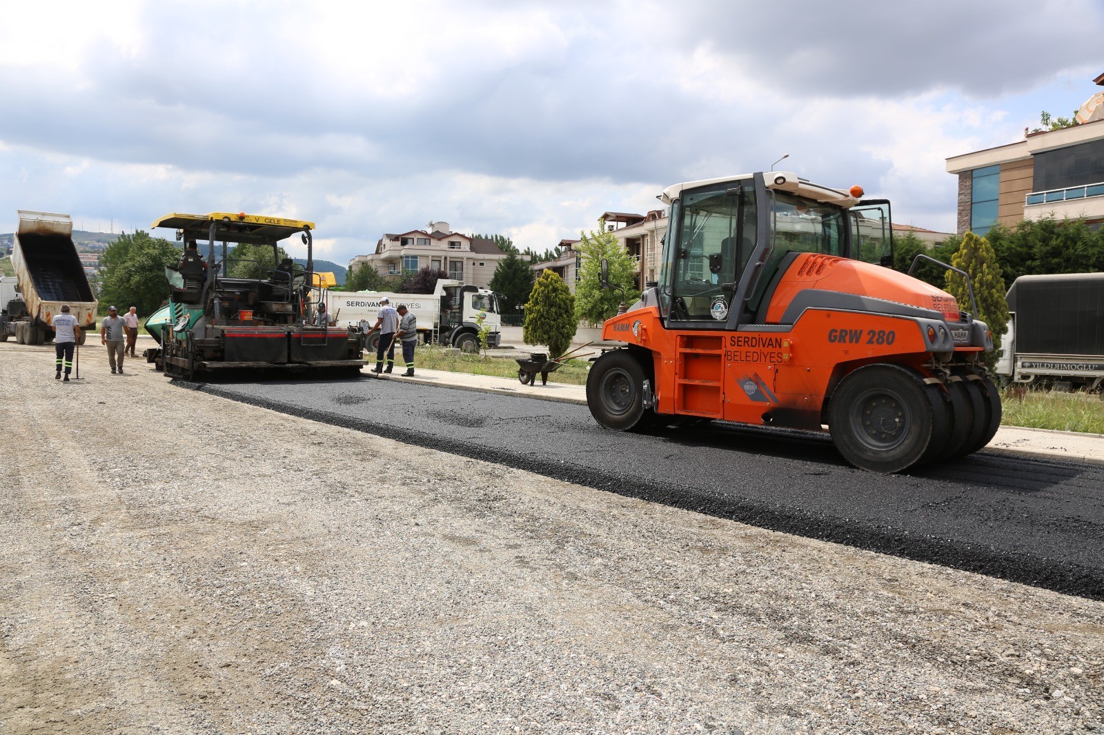 ASEM’de Asfalt Atağı Sürüyor	