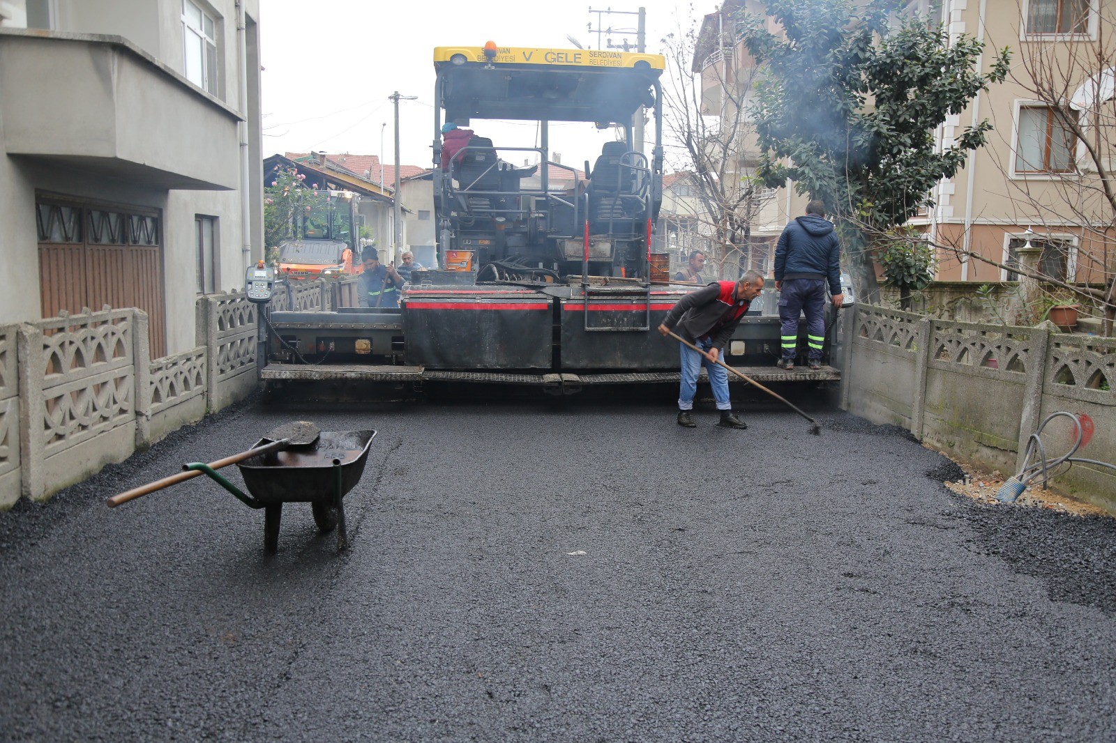 Serdivan’da Sokaklar Yenileniyor