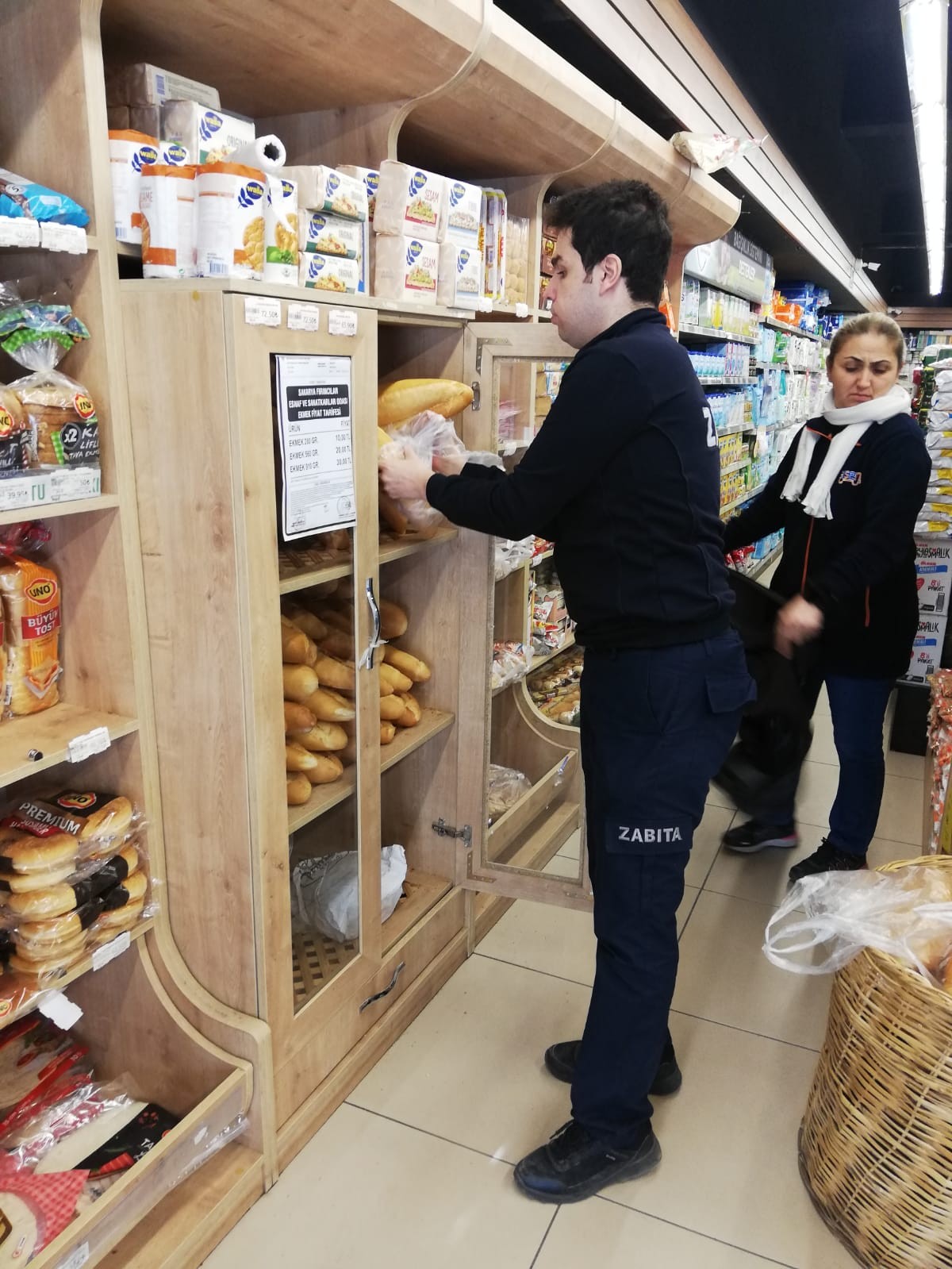 Serdivan Zabıtadan Market ve Fırınlara Denetim