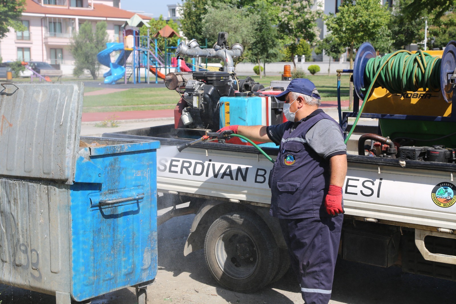 Serdivan Belediyesi’nden İlaçlama Seferberliği