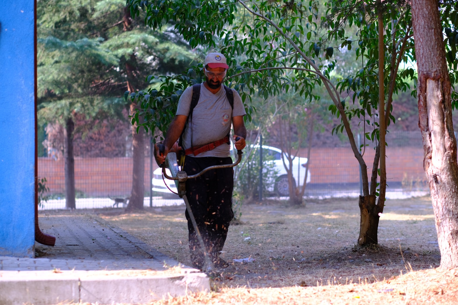 Serdivan’da Parklar Dört Mevsim Bakımda